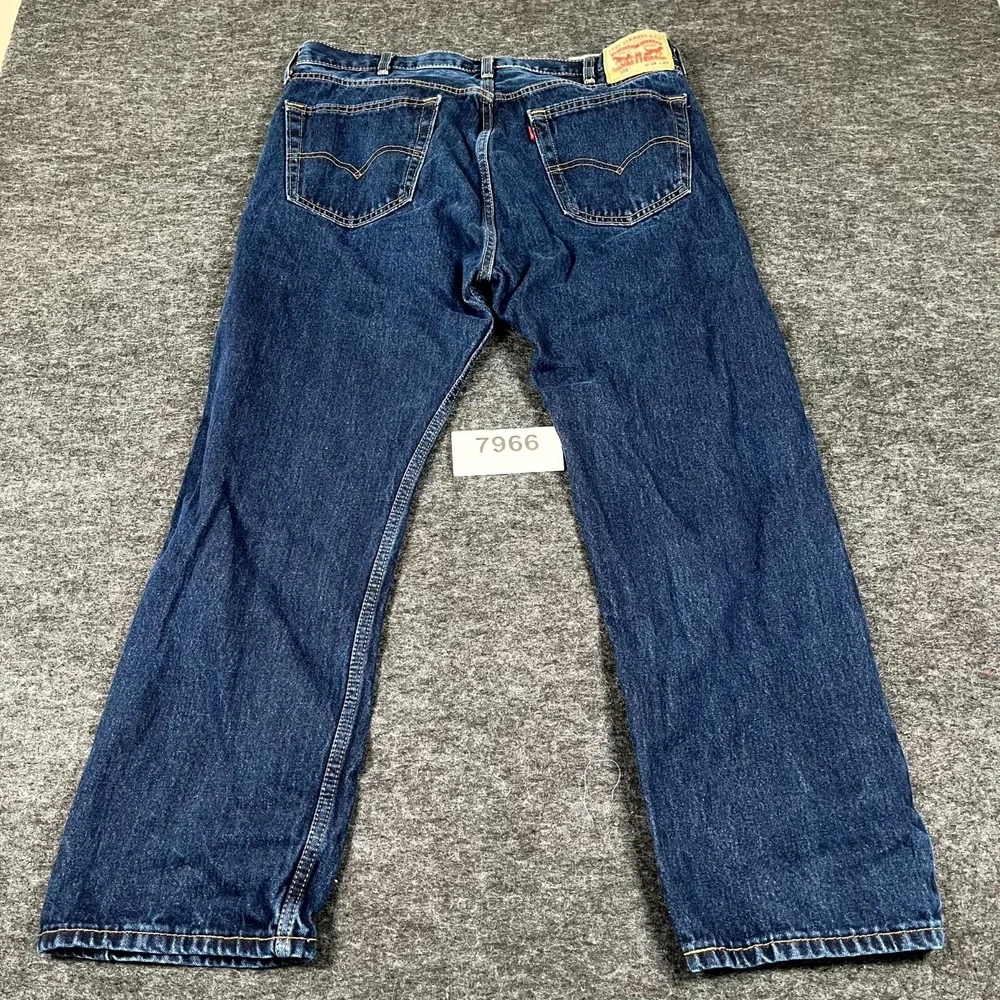 Levi's 505 Jeans Mens 38x29 Blue Denim Medium Wash Straight Leg Streetwear‎